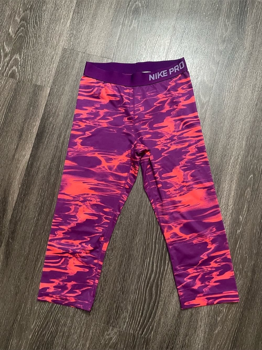 Nike Pro Dri-FIT Capri Leggings